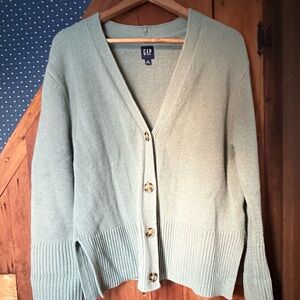 GAP Women's Green Cardigan Sweater